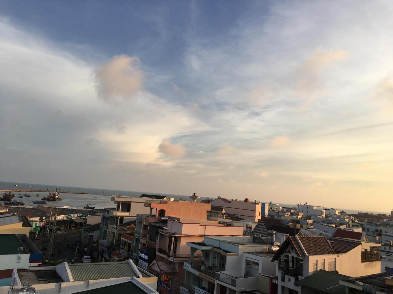Hotel Tan Phu 라기 외부 사진